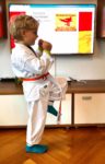 Jetzt jeden Vormittag Karate lernen!