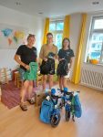 Frauenhaus Esslingen erhält Glückspakete