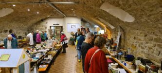 Bazar und Flohmarkt