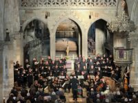 Ergriffene Stille und Standing Ovations