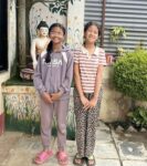 Neue Mädchen in den Kinderhäusern in Kathmandu