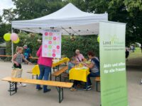Landfrauen beim Schulfest