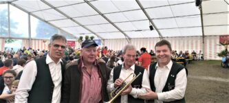 Überraschung beim Frühschoppen