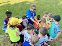 100 Mal Eis für Fußballkids