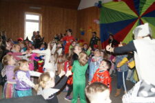 Krachrakete und Süßigkeitenschleuder