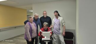 Bewohnende freuen sich über ein Neues MOTOmed