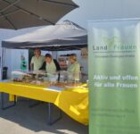 Landfrauen beim Weinwandertag am 17. Mai 2026