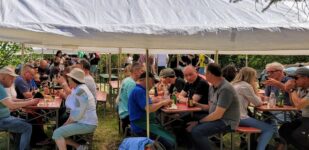 Feiertage bringen die Menschen zusammen