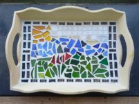 Glasmosaik auf Holztablett – Kreativ-Workshop