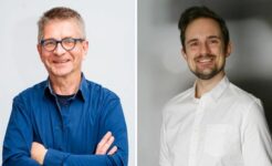 Jung und Alt diskutieren Wehrpflicht